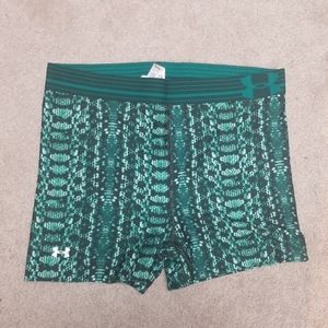 Under armour, heat gear, spandex shorts